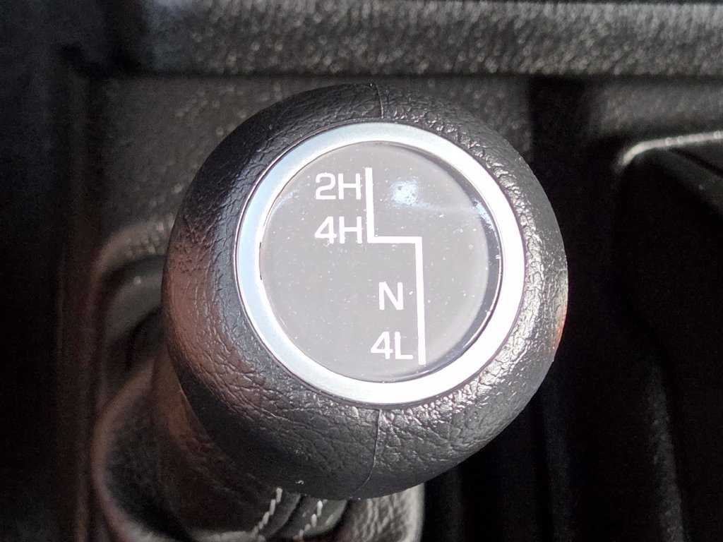 Used 2024 Jeep Wrangler Unlimited Sport AWD/4WD image 4