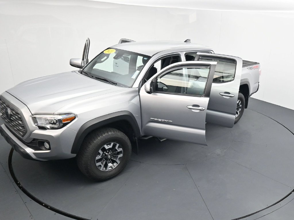 Used 2021 Toyota Tacoma TRD Off-Road AWD/4WD image 44