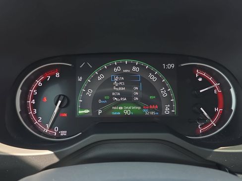 Used 2023 Toyota RAV4 XLE Premium FWD image 19