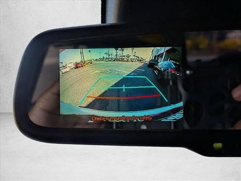 Used 2018 Toyota C-HR XLE FWD image 13