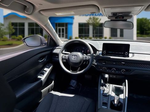 Used 2024 Honda Accord EX image 32