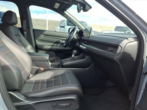 Used 2025 Honda CR-V Sport-L image 11