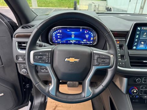 Used 2023 Chevrolet Tahoe Premier w/ Premium Package AWD/4WD image 13