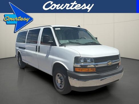 Used 2024 Chevrolet Express 3500 LT w/ LT Preferred Equipment Group RWD image 1