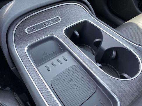 New 2026 Hyundai Palisade Limited FWD image 16