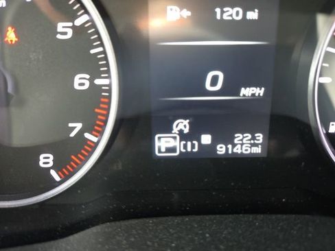 Used 2024 Subaru Crosstrek 2.0i Premium AWD/4WD image 7