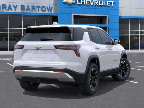 New 2027 Chevrolet Equinox LT w/ LPO, Floor Liner Package FWD image 5