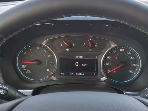 Used 2024 Chevrolet Traverse LT image 32