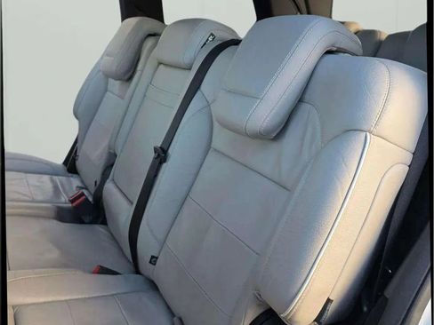 Used 2014 Mercedes-Benz GL 350 BlueTEC 4MATIC image 29