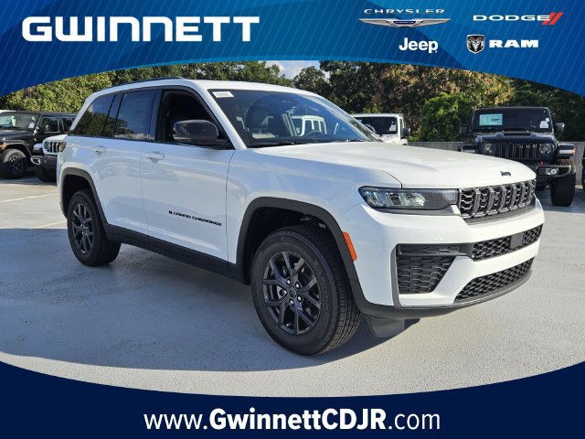 New 2027 Jeep Grand Cherokee Altitude RWD image 1