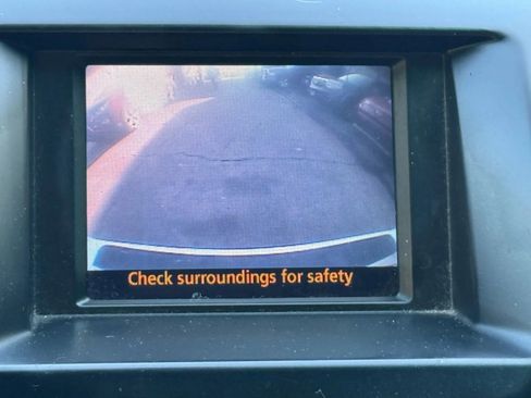 Used 2010 Toyota Highlander SE image 13