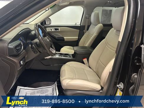 Used 2020 Ford Explorer Platinum w/ Premium Technology Package AWD/4WD image 7