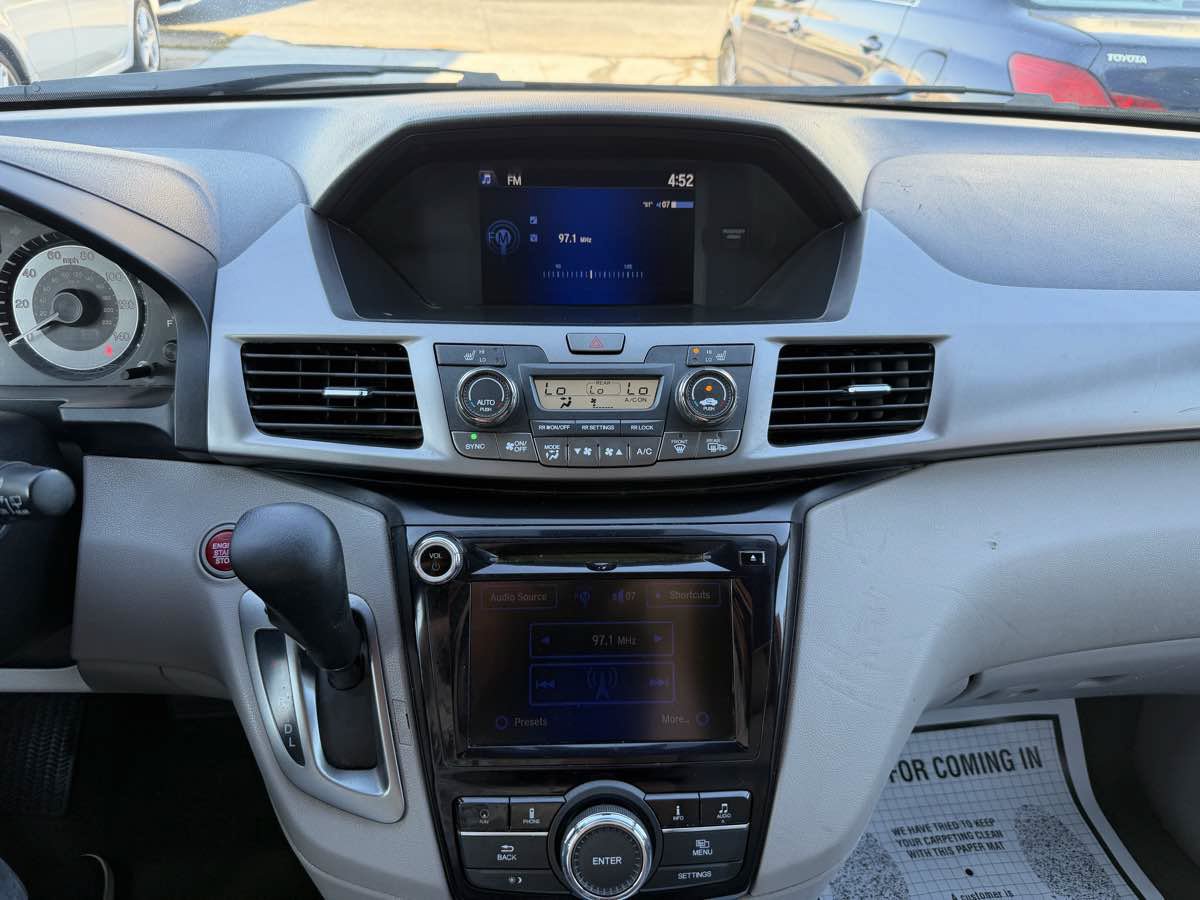 Used 2016 Honda Odyssey EX-L image 19