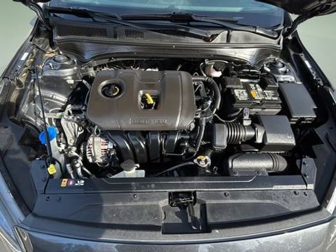 Used 2024 Kia Forte LXS image 31