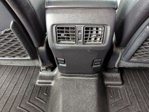 Used 2015 Toyota 4Runner Limited AWD/4WD image 17