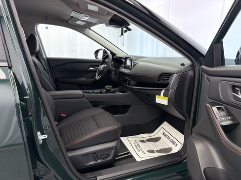 New 2026 Nissan Rogue SV AWD/4WD image 11