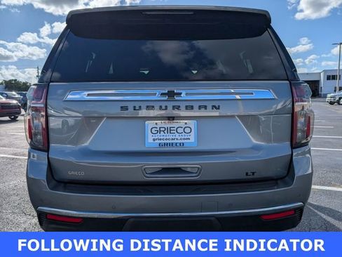Used 2022 Chevrolet Suburban LT w/ Luxury Package image 11