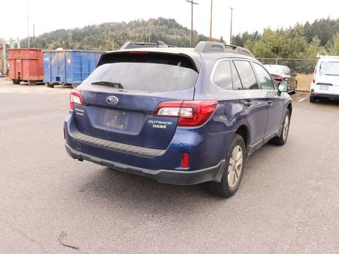 Used 2016 Subaru Outback 2.5i Premium AWD/4WD image 5