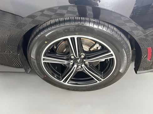 Used 2024 Ford Mustang EcoBoost image 35