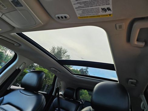 Used 2019 Ford Edge SEL w/ Convenience Package AWD/4WD image 21
