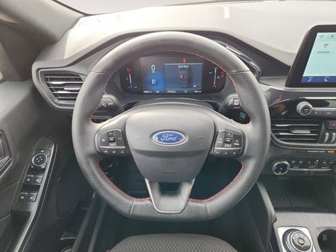 Certified 2025 Ford Escape ST-Line image 12