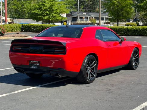 Used 2018 Dodge Challenger T/A image 6
