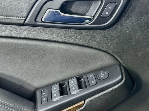 Used 2019 Chevrolet Tahoe LS w/ All-Season Package RWD image 21