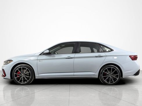 Used 2025 Volkswagen Jetta GLI Autobahn image 2