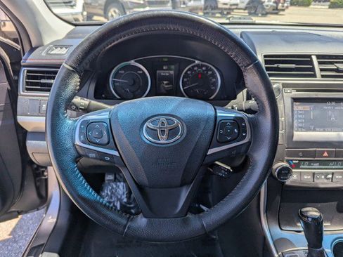 Used 2016 Toyota Camry SE FWD image 13