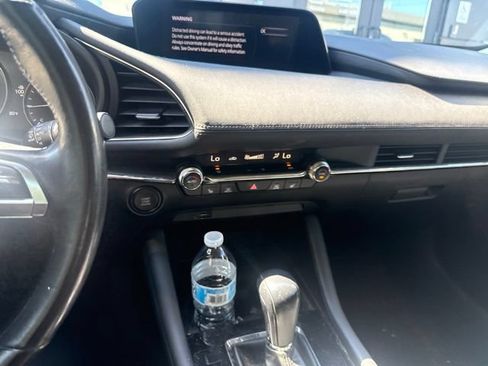 Used 2020 MAZDA MAZDA3 AWD Sedan w/ Preferred Package image 10