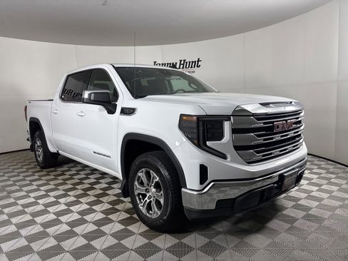 Used 2023 GMC Sierra 1500 SLE AWD/4WD image 3