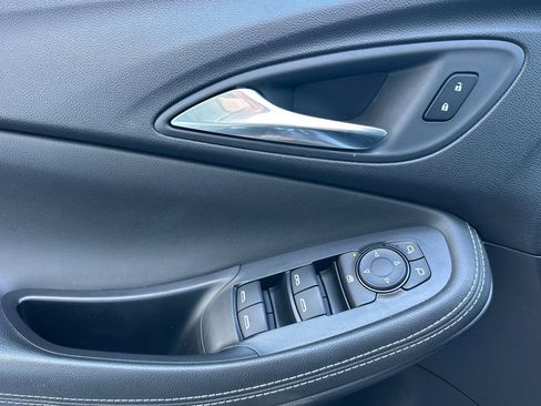 Used 2025 Buick Encore GX Preferred image 11