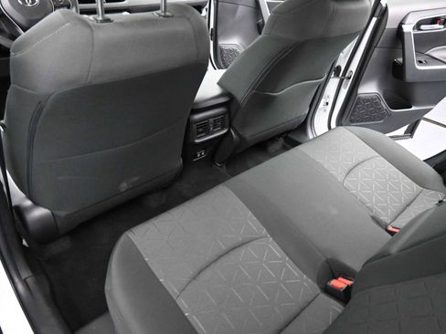 Used 2021 Toyota RAV4 XLE w/ Convenience Package image 20