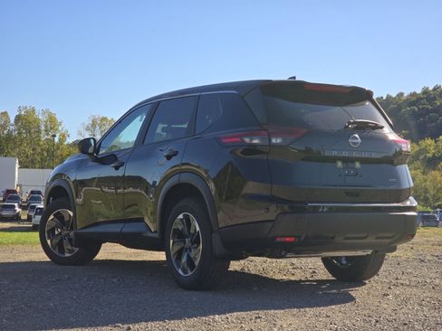 New 2026 Nissan Rogue SV image 7