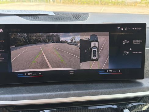 Used 2023 BMW X7 xDrive40i w/ Premium Package AWD/4WD image 23