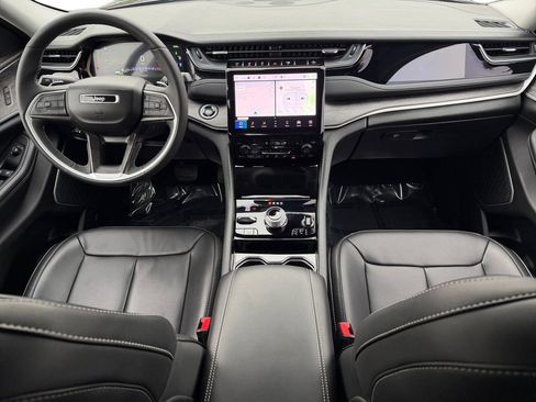 Used 2023 Jeep Grand Cherokee 4WD 4xe w/ Luxury Tech Group II image 10