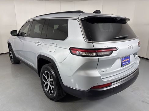 Used 2024 Jeep Grand Cherokee L Limited w/ Luxury Tech Group II image 6