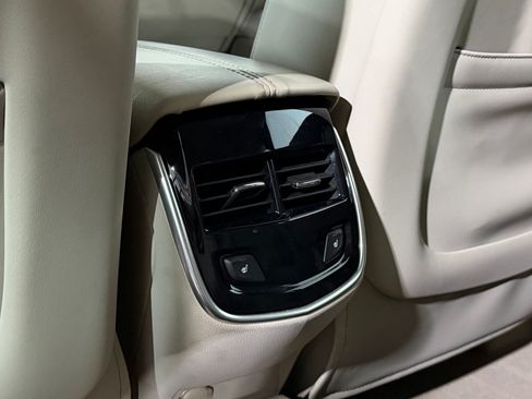 Used 2014 Cadillac XTS Luxury w/ Driver Awareness Package FWD image 39