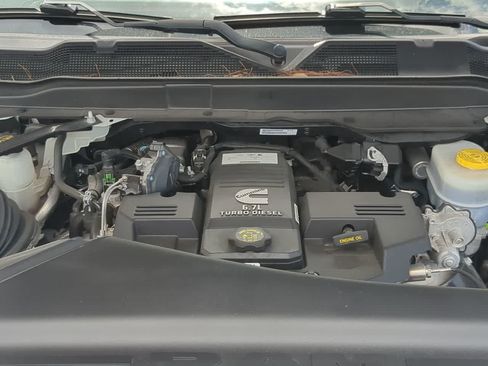 Used 2022 RAM 2500 Limited w/ Night Edition AWD/4WD image 15