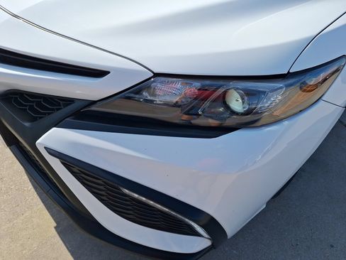 Used 2024 Toyota Camry SE w/ Convenience Package FWD image 10