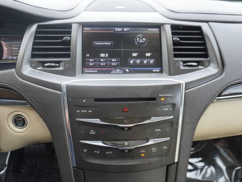 Used 2013 Lincoln MKS FWD image 19
