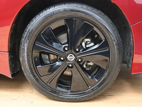 Used 2022 Nissan Leaf SL Plus image 14