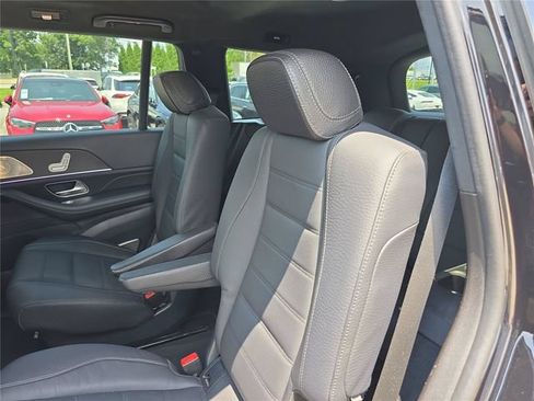 Certified 2023 Mercedes-Benz GLS 580 4MATIC image 15