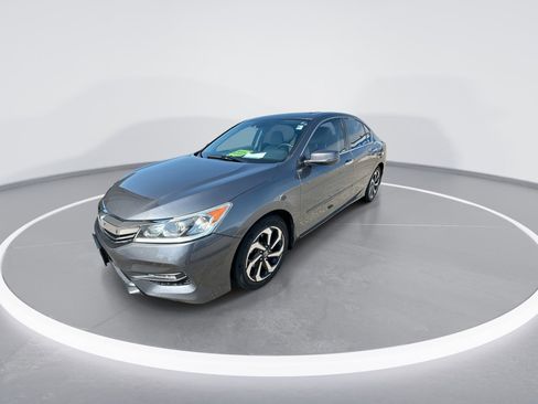 Used 2017 Honda Accord EX-L image 4