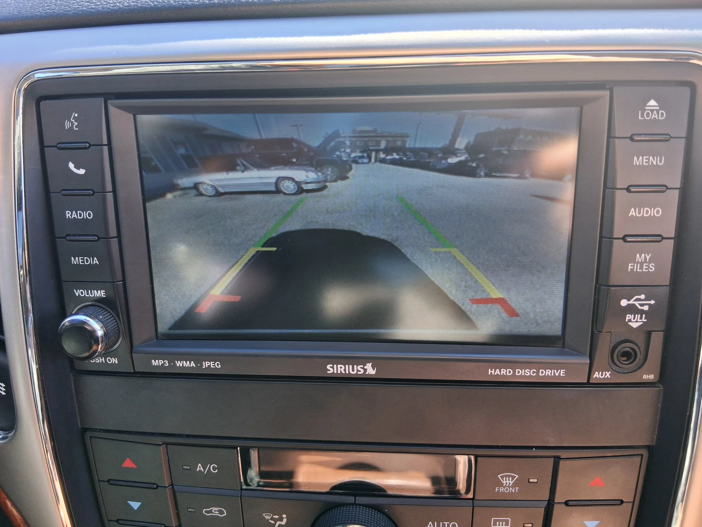 Used 2011 Jeep Grand Cherokee Overland AWD/4WD image 19