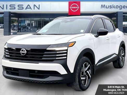 New 2026 Nissan Kicks SV FWD image 2