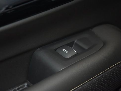 New 2025 Chevrolet Suburban Premier image 46