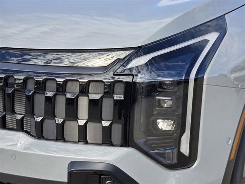 New 2026 Kia Sportage X-Line w/ X-Line Technology Package AWD/4WD image 7