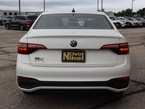 Used 2022 Volkswagen Jetta S FWD image 5