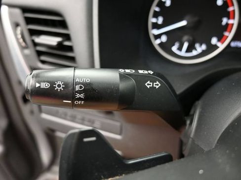 Used 2024 Nissan Rogue S FWD image 26